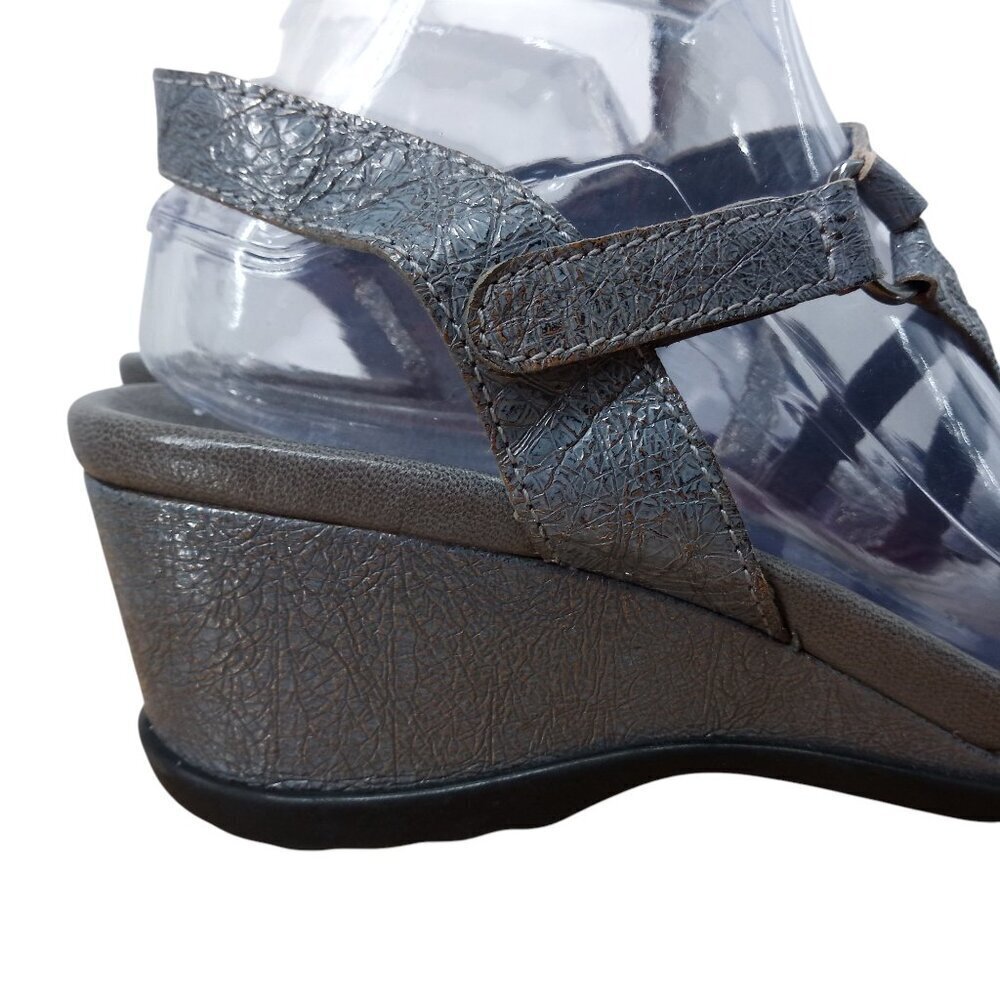 Dansko Addyson Pewter Leather Strappy Wedge Sandals Size 40 US 9.5-10 Metallic - Picture 2 of 13